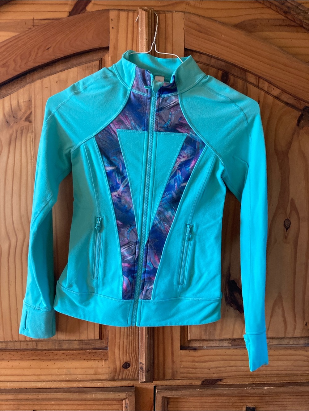 Girls Ivivva Lululemon green blue zip front jacket size 12